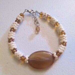 Dark Honey & Cream - Adjustable Super Comfy Bracelet - Agate Howlite Glass Beads